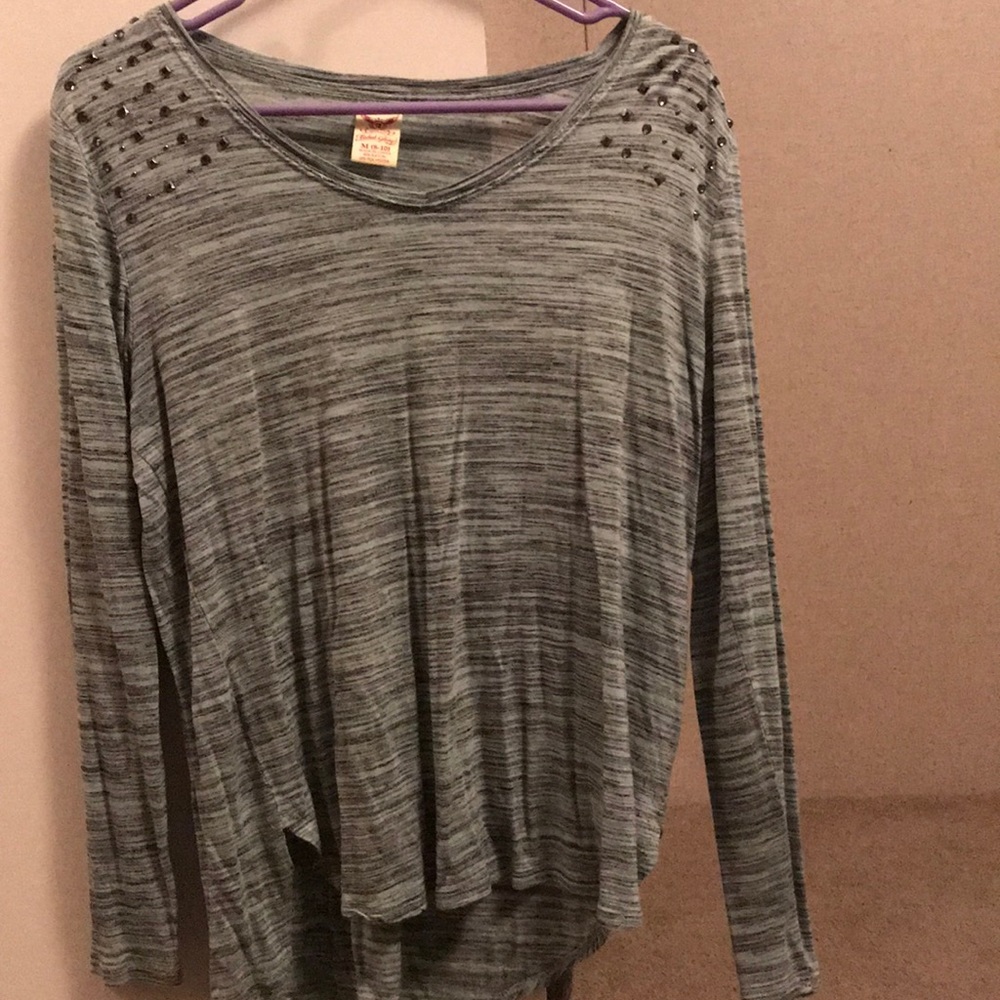Women’s long sleeve top